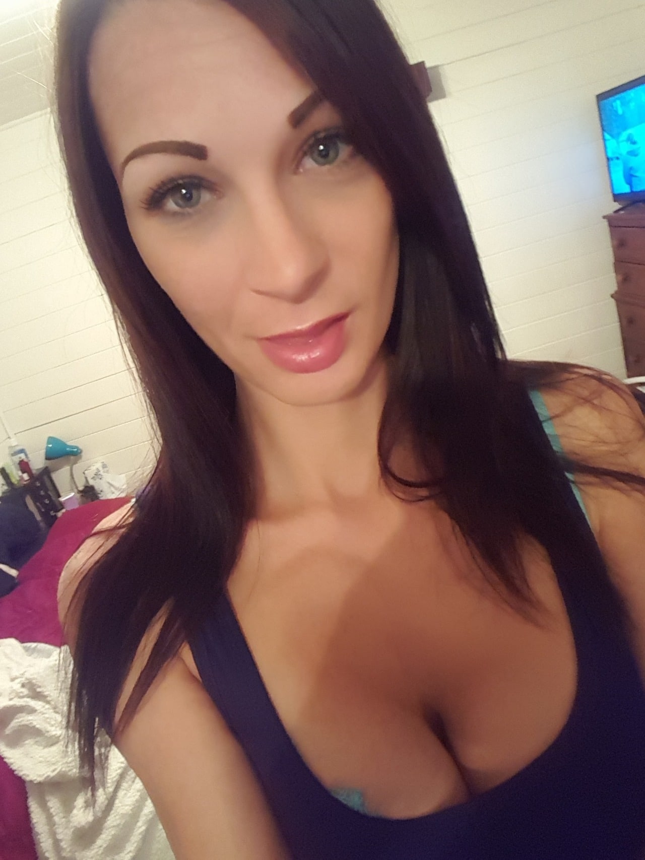 Site de rencontre discrète : Annonce erotique pour plan chaud ! Je cherche un homme novice sur le Var
